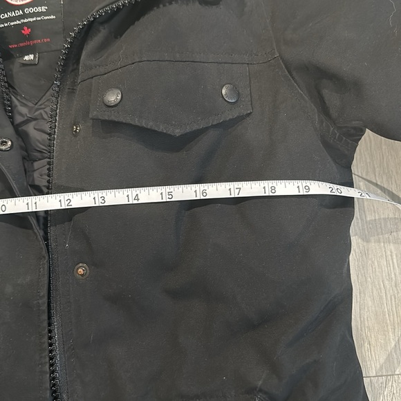 CANADA GOOSE JACKET SIZE MEDIUM - Picture 10 of 10